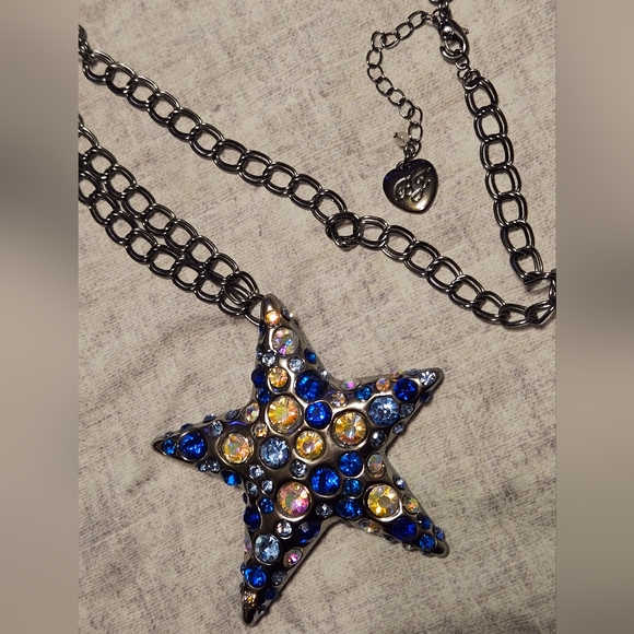 Betsey Johnson Large Blue Rhinestone Star Necklace - Picture 4 of 5